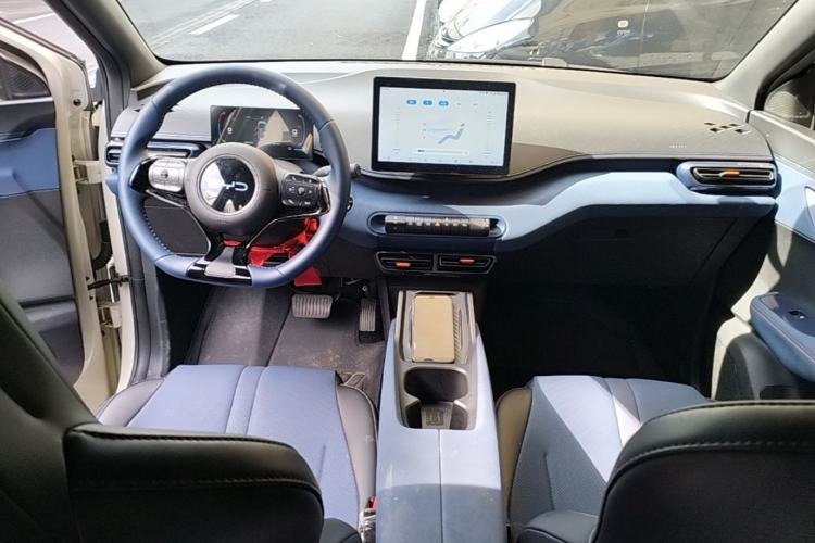 Used BYD Seagull 2024 Honor Edition 405km Flying Version Center Console