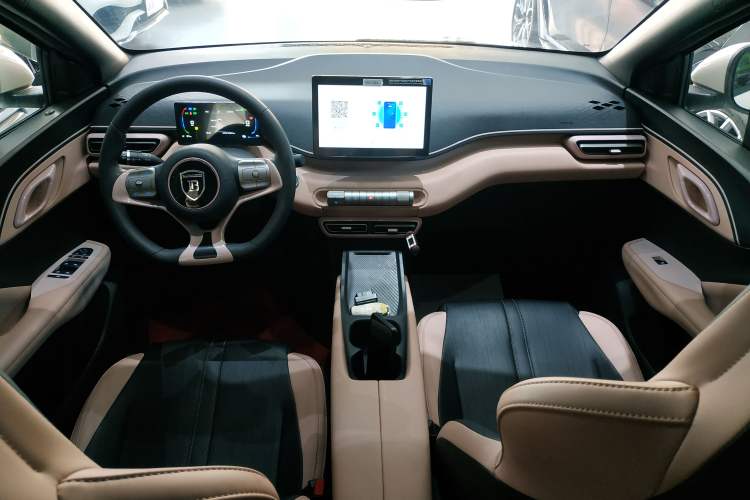 Used BYD Seagull 2024 Honor Edition 305km Dynamic Version Center Console