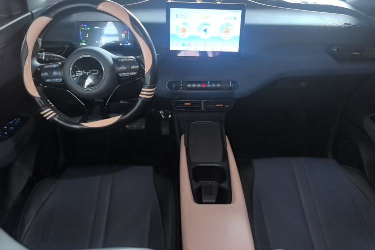 Used BYD Seagull 2024 Honor Edition 305km Dynamic Version Center Console