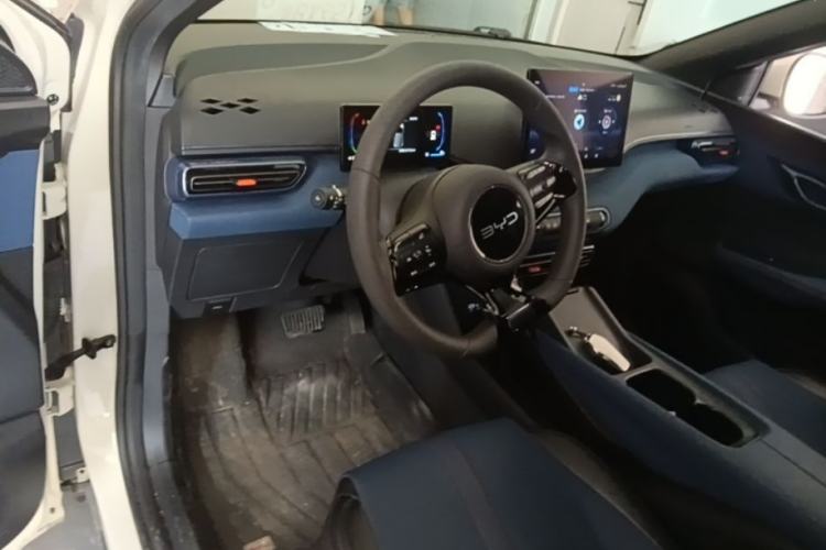 Used BYD Seagull 2024 Honor Edition 305km Dynamic Version Center Console