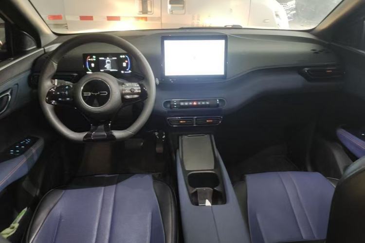 Used BYD Seagull 2024 Honor Edition 305km Dynamic Version Center Console