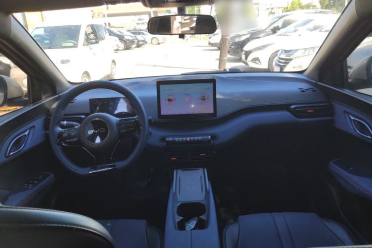Used BYD Seagull 2024 Honor Edition 305km Freedom Version Center Console