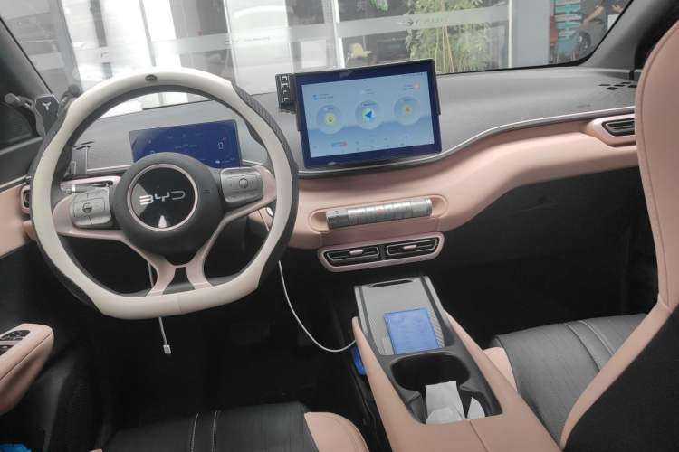 Used BYD Seagull 2024 Honor Edition 305km Dynamic Version Center Console