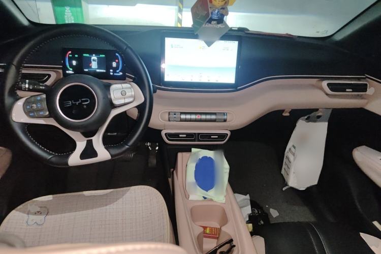 Used BYD Seagull 2024 Honor Edition 405km Flying Version Center Console