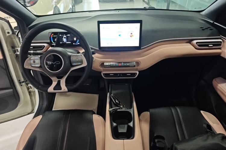 Used BYD Seagull 2024 Honor Edition 305km Dynamic Version Center Console