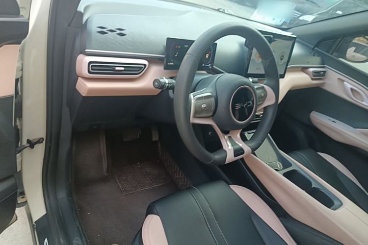 Used BYD Seagull 2024 Honor Edition 305km Dynamic Version Center Console
