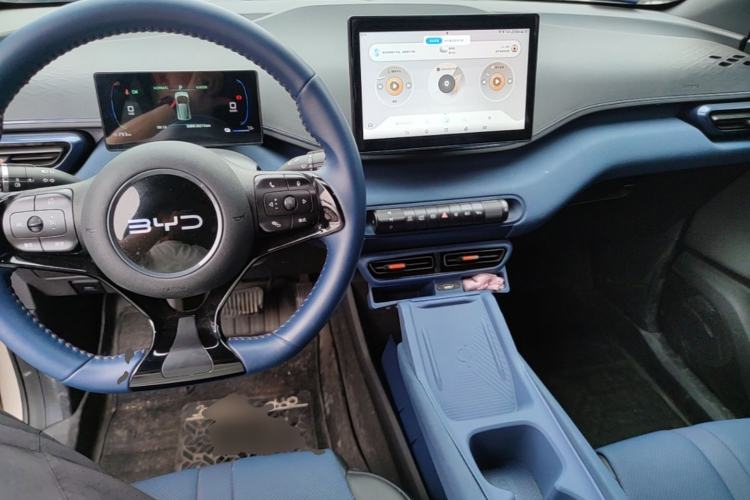 Used BYD Seagull 2024 Honor Edition 405km Flying Version Center Console