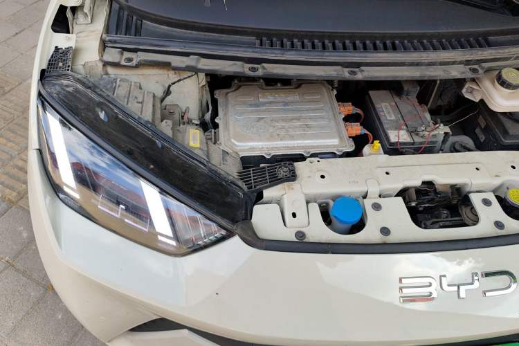 Used BYD Seagull 2024 Honor Edition 405km Flying Version Engine Bay Right