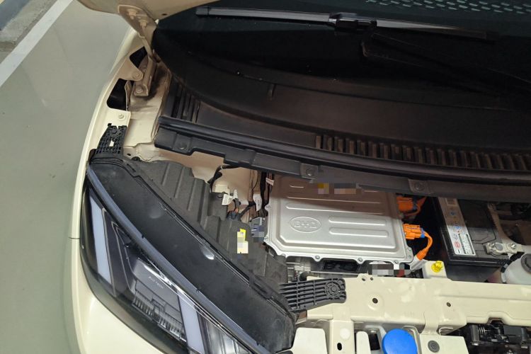 Used BYD Seagull 2024 Honor Edition 405km Flying Version Engine Bay Right