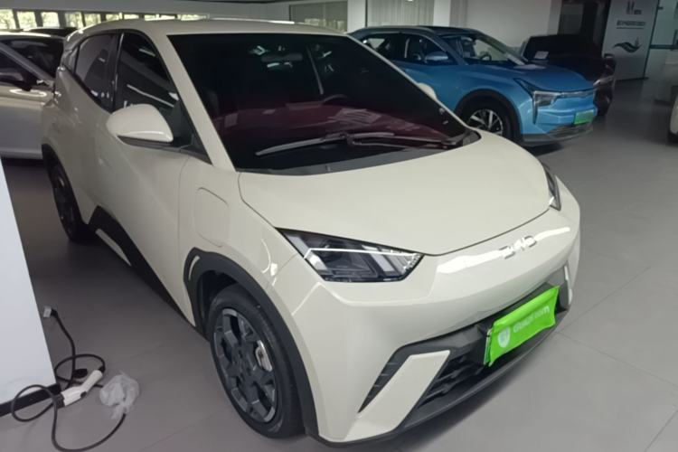 Used BYD Seagull 2024 Honor Edition 305km Freedom Version Front Right 45 Deg