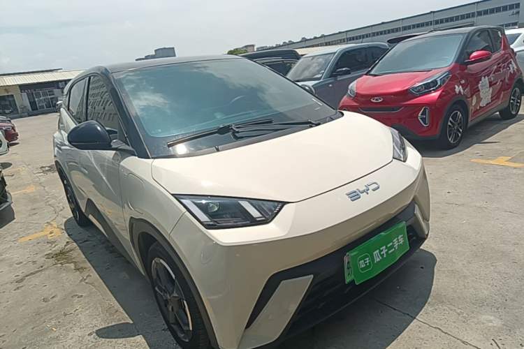 Used BYD Seagull 2024 Honor Edition 305km Freedom Version Front Right 45 Deg