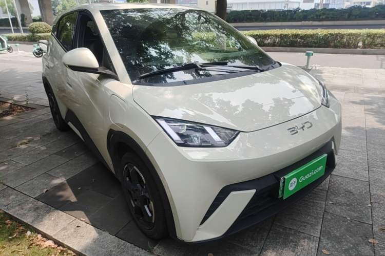 Used BYD Seagull 2024 Honor Edition 305km Freedom Version Front Right 45 Deg