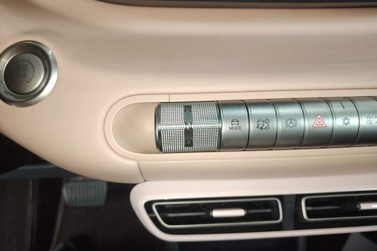 Used BYD Seagull 2024 Honor Edition 405km Flying Version Gear Lever