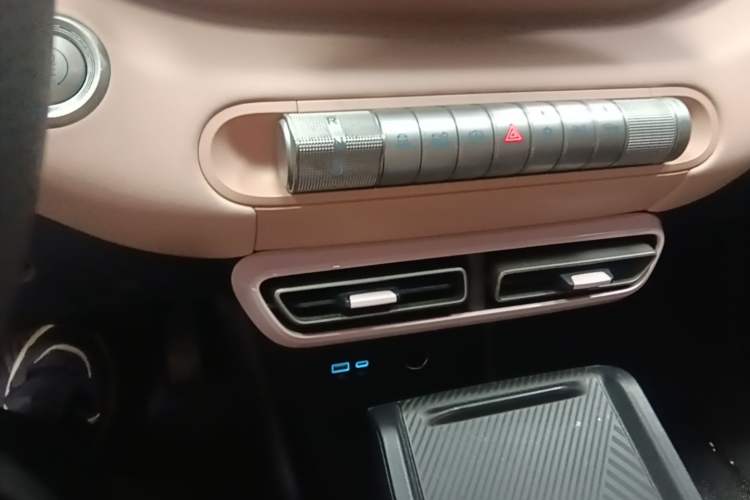 Used BYD Seagull 2024 Honor Edition 305km Dynamic Version Gear Lever
