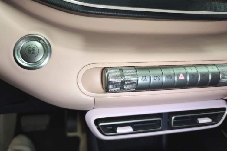 Used BYD Seagull 2024 Honor Edition 305km Freedom Version Gear Lever