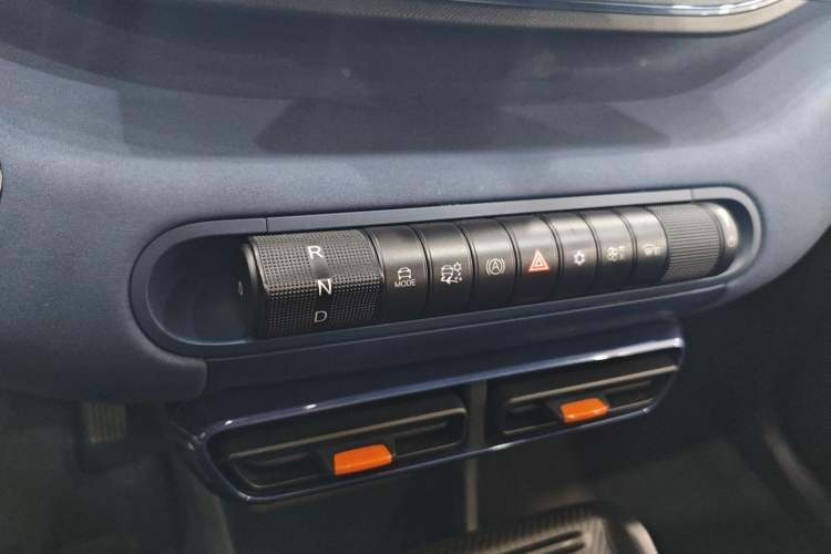 Used BYD Seagull 2024 Honor Edition 305km Freedom Version Gear Lever