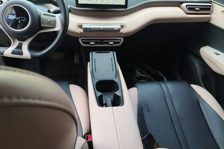 Used BYD Seagull 2024 Honor Edition 305km Freedom Version Gear Lever