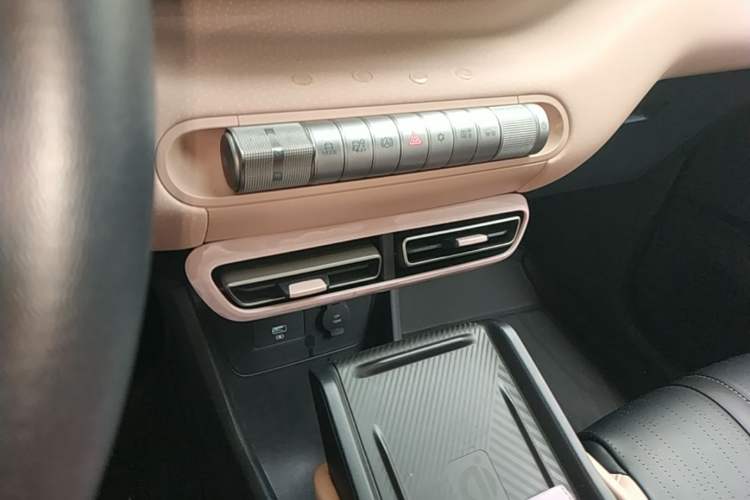 Used BYD Seagull 2024 Honor Edition 305km Freedom Version Gear Lever