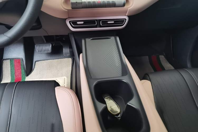 Used BYD Seagull 2024 Honor Edition 305km Dynamic Version Gear Lever