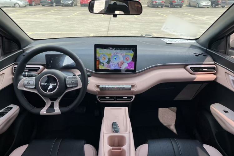 Used BYD Seagull 2024 Honor Edition 305km Freedom Version Interior 2