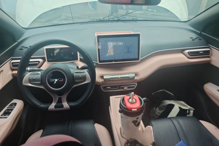 Used BYD Seagull 2024 Honor Edition 405km Flying Version Interior 2