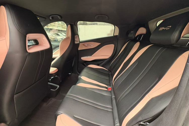 Used BYD Seagull 2024 Honor Edition 305km Freedom Version Interior 2