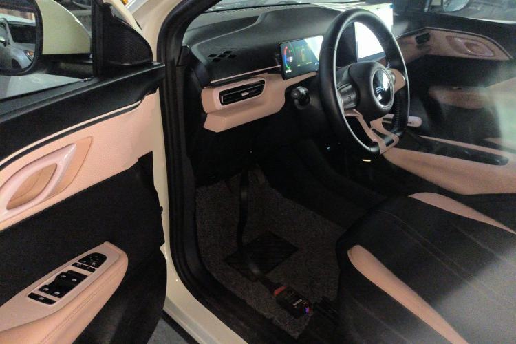 Used BYD Seagull 2024 Honor Edition 405km Flying Version Interior 3
