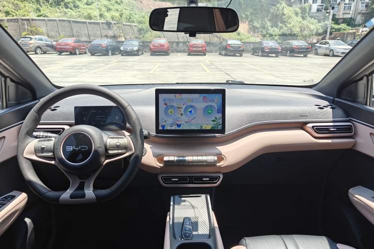 Used BYD Seagull 2024 Honor Edition 305km Dynamic Version Interior 3