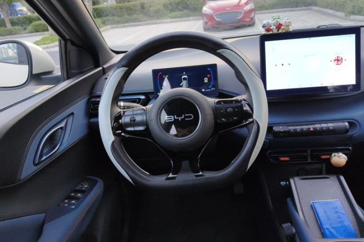 Used BYD Seagull 2024 Honor Edition 305km Dynamic Version Interior 3