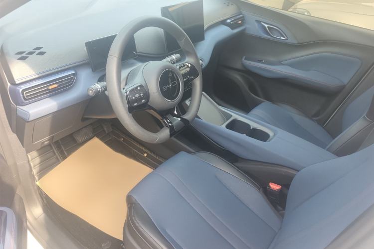 Used BYD Seagull 2024 Honor Edition 305km Dynamic Version Interior 4