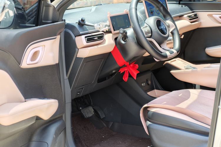 Used BYD Seagull 2024 Honor Edition 305km Freedom Version Interior 5