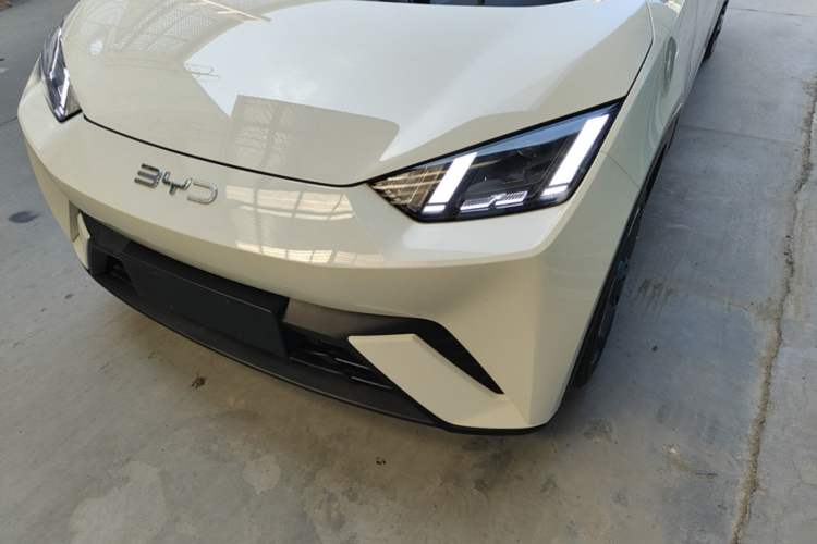 Used BYD Seagull 2024 Honor Edition 405km Flying Version Left Front Headlight