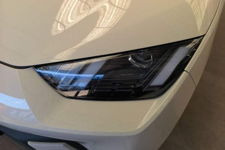 Used BYD Seagull 2024 Honor Edition 305km Dynamic Version Left Front Headlight