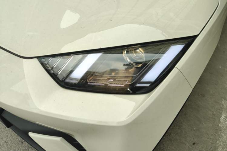 Used BYD Seagull 2024 Honor Edition 305km Dynamic Version Left Front Headlight