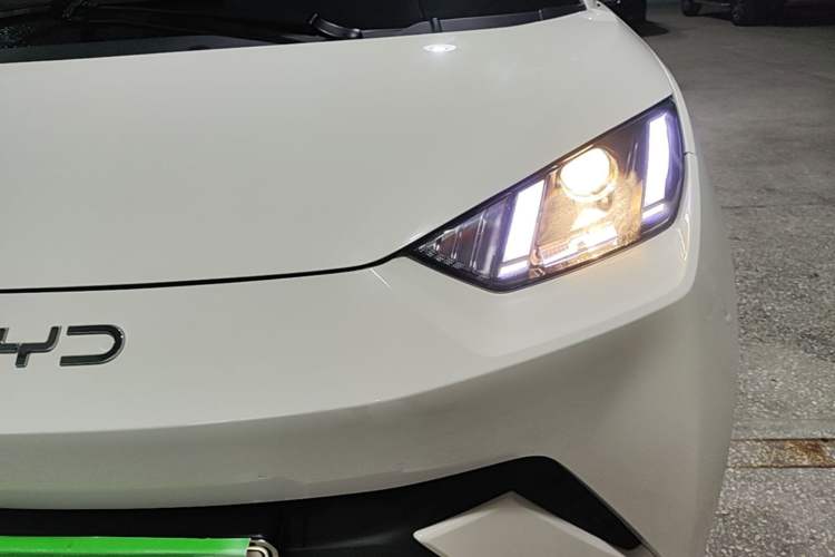 Used BYD Seagull 2024 Honor Edition 305km Dynamic Version Left Front Headlight