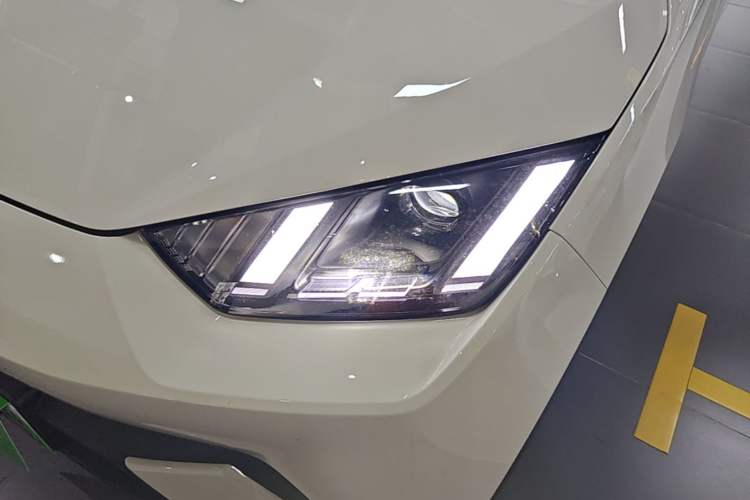 Used BYD Seagull 2024 Honor Edition 305km Freedom Version Left Front Headlight
