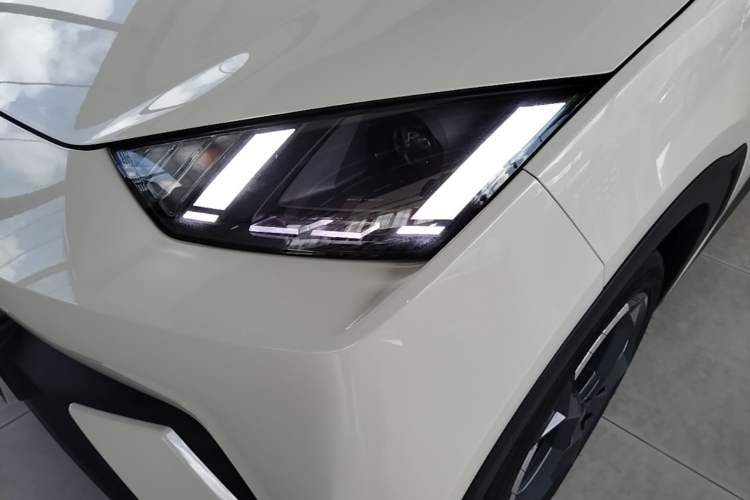 Used BYD Seagull 2024 Honor Edition 305km Freedom Version Left Front Headlight