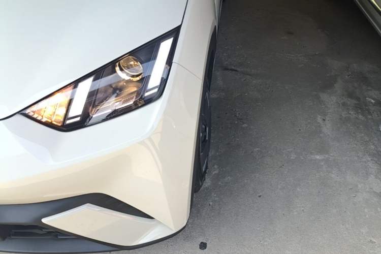 Used BYD Seagull 2024 Honor Edition 305km Dynamic Version Left Front Headlight