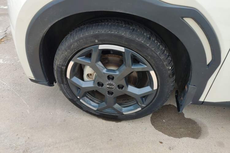 Used BYD Seagull 2024 Honor Edition 405km Flying Version Left Front Wheel Hub