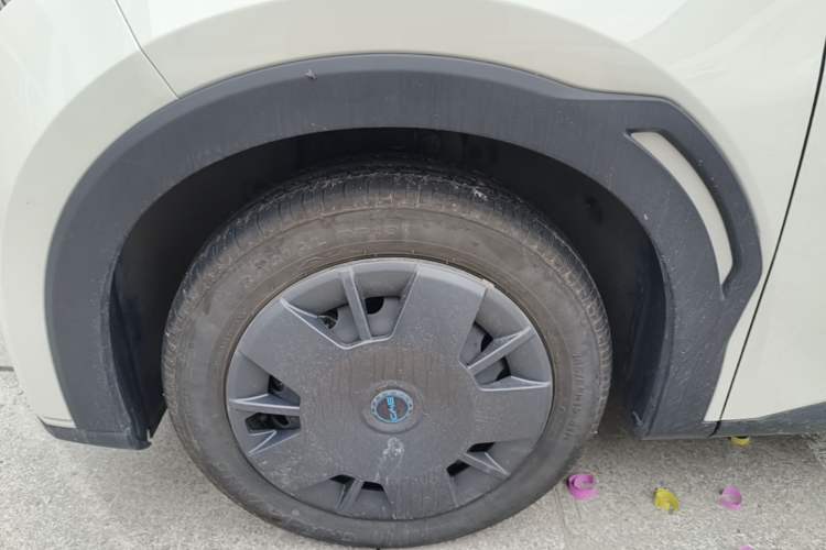 Used BYD Seagull 2024 Honor Edition 305km Dynamic Version Left Front Wheel Hub