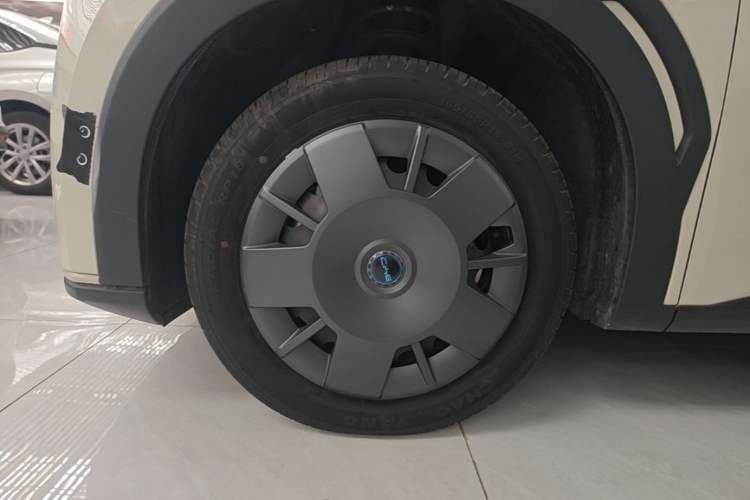 Used BYD Seagull 2024 Honor Edition 305km Dynamic Version Left Front Wheel Hub