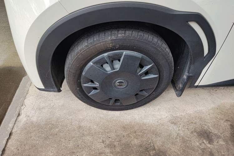 Used BYD Seagull 2024 Honor Edition 305km Dynamic Version Left Front Wheel Hub