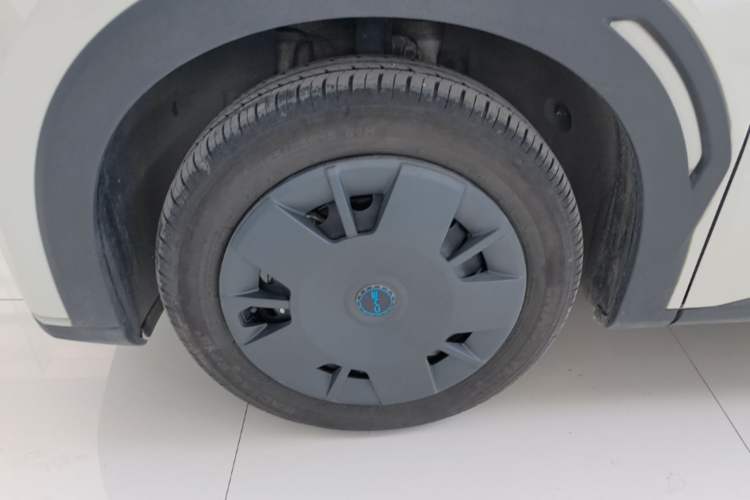Used BYD Seagull 2024 Honor Edition 305km Dynamic Version Left Front Wheel Hub