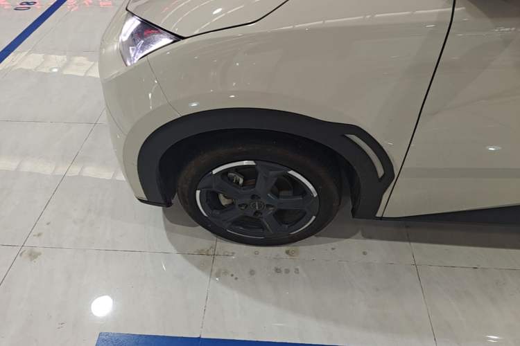 Used BYD Seagull 2024 Honor Edition 305km Freedom Version Left Front Wheel Hub