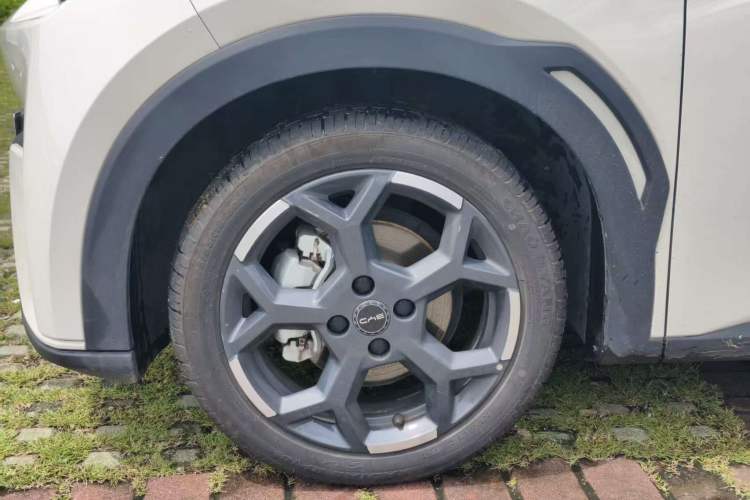 Used BYD Seagull 2024 Honor Edition 305km Freedom Version Left Front Wheel Hub
