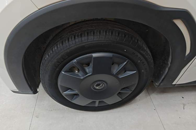 Used BYD Seagull 2024 Honor Edition 305km Dynamic Version Left Front Wheel Hub