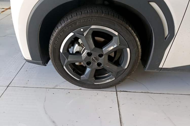 Used BYD Seagull 2024 Honor Edition 305km Freedom Version Left Front Wheel Hub