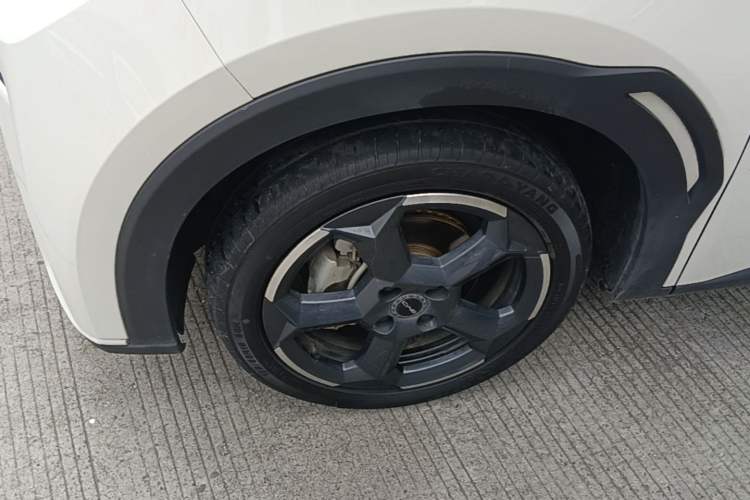 Used BYD Seagull 2024 Honor Edition 305km Freedom Version Left Front Wheel Hub