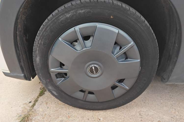 Used BYD Seagull 2024 Honor Edition 305km Dynamic Version Left Front Wheel Hub