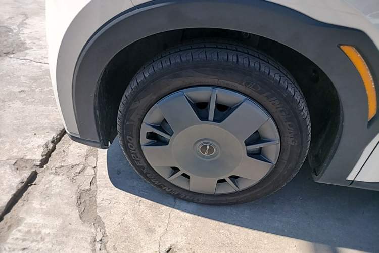 Used BYD Seagull 2024 Honor Edition 305km Dynamic Version Left Front Wheel Hub